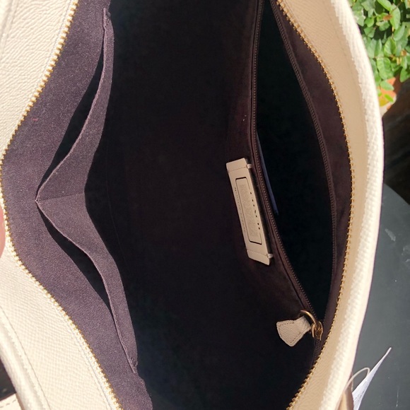 ❗️SALE❗️Coach NWT Cream Leather Tote Bag - Picture 7 of 8